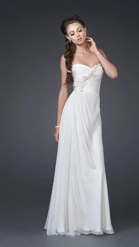 Formal Dress Trends 2023La Femme - Embellished Sweetheart Open Back Gown 15648