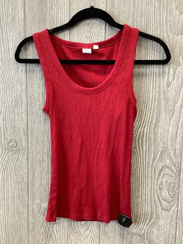 women's tops for relaxed weekendsRed Top Sleeveless Gap, Size S