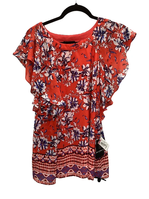 women's tops for those who seek both style and comfortRed Top Sleeveless In Studio, Size Xl