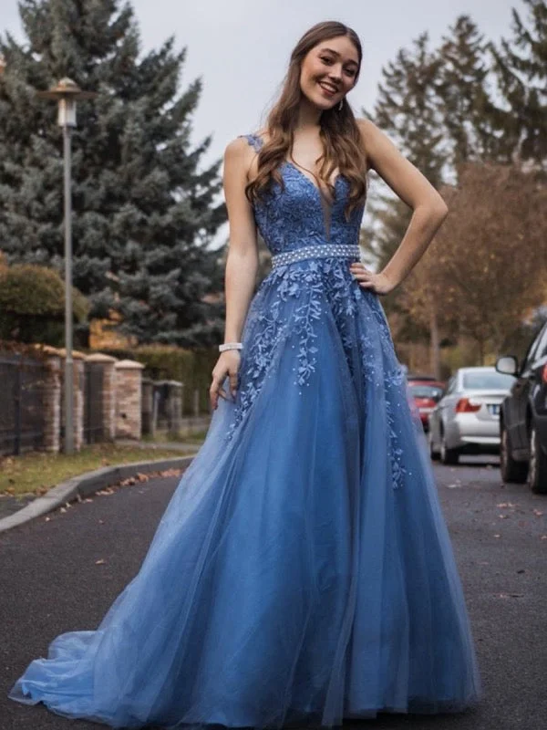 prom dresses with lace appliquésV-neck Beaded Long Prom Dresses, Popular Lace Prom Dresses, 2020 Elegant Prom Dresses